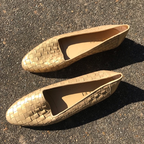 AMALFI BY RANGONI Light Gold Loafers - Picture 2 of 6